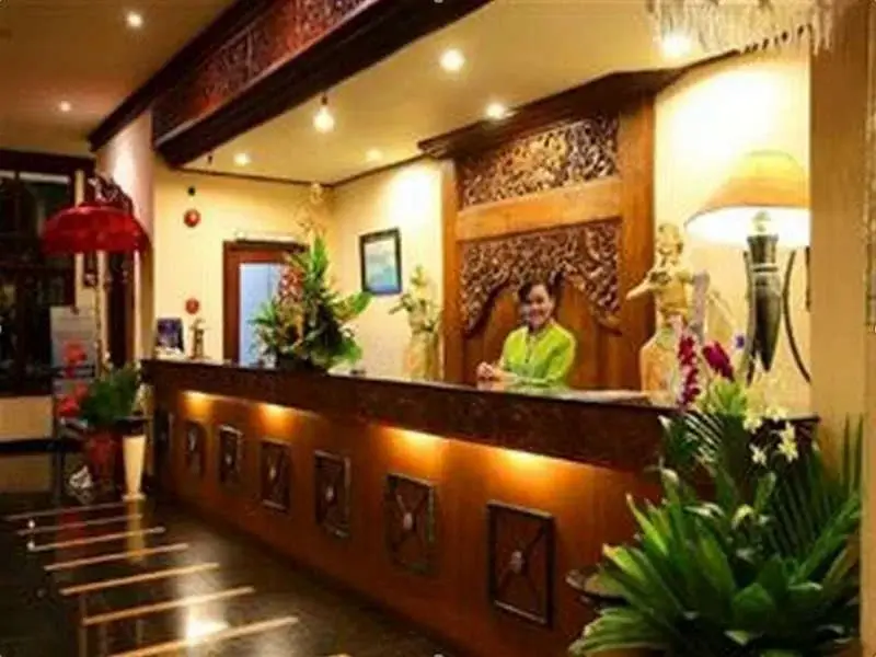 Hotel Equator Surabaya — фото 1