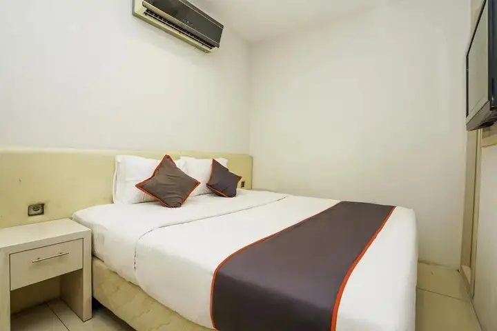 Сурабая: Twin Hotel