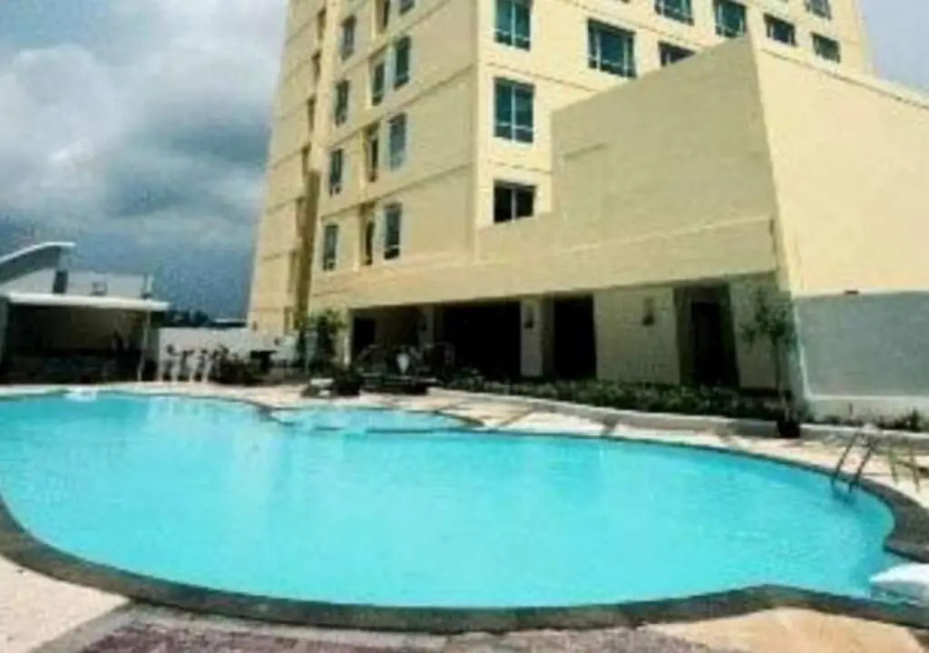 carousel image 4