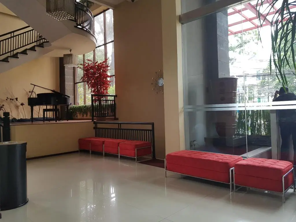 Scarlet Dago Hotel — фото 1