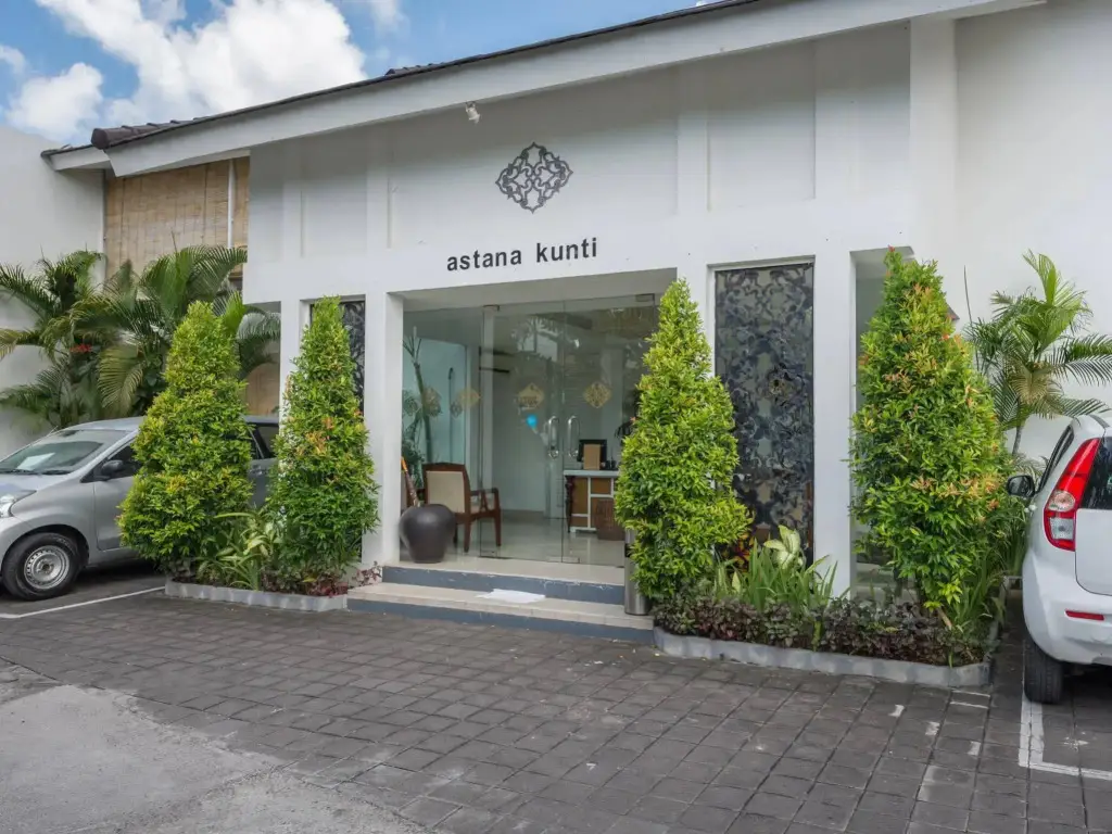 The Kanjeng Suites Villas Seminyak — фото 1