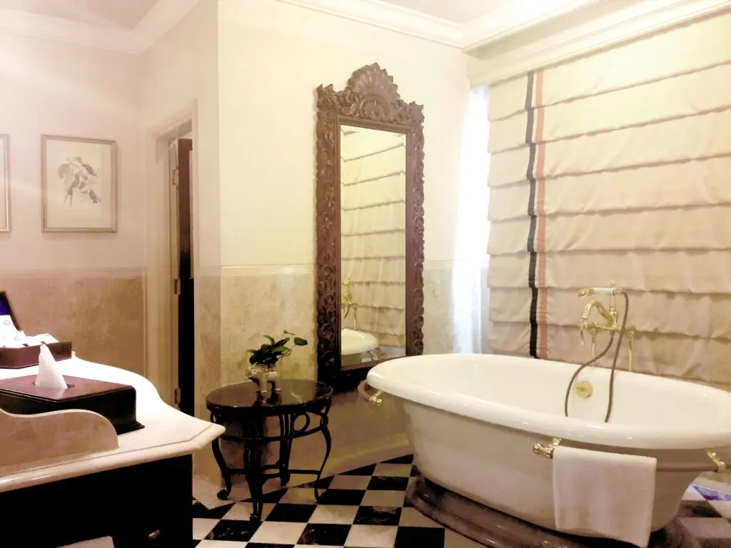 Сурабая: Hotel Majapahit Surabaya - MGallery
