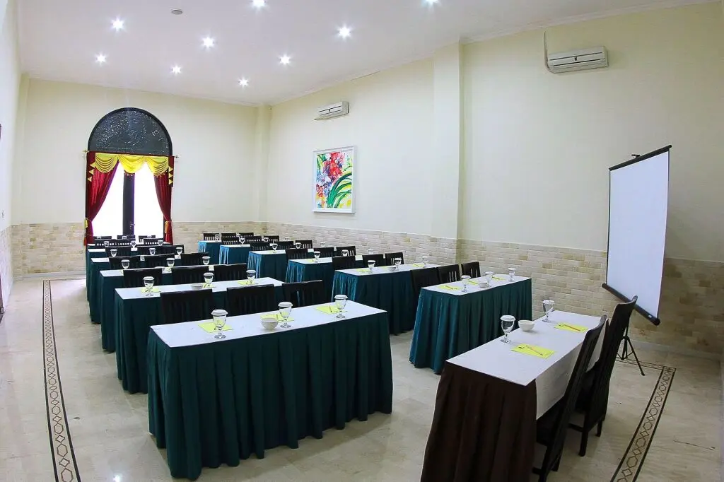 Джокьякарта: The GRAND PALACE Hotel - YOGYAKARTA