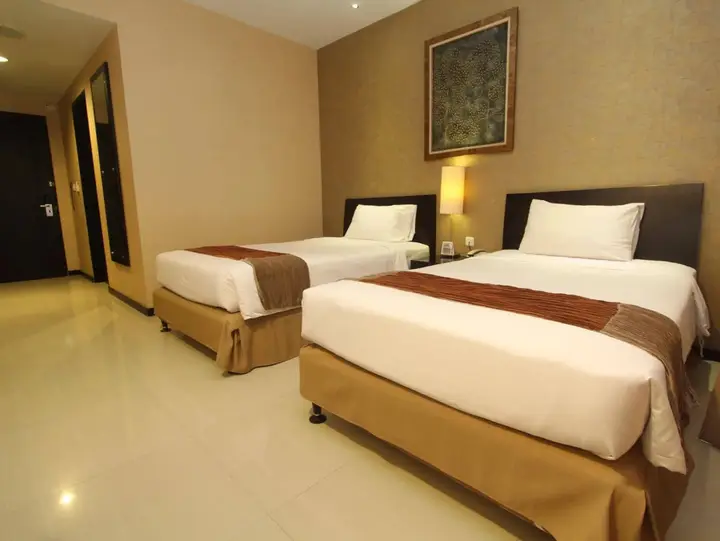 Денпасар: Harrads Hotel and Convention