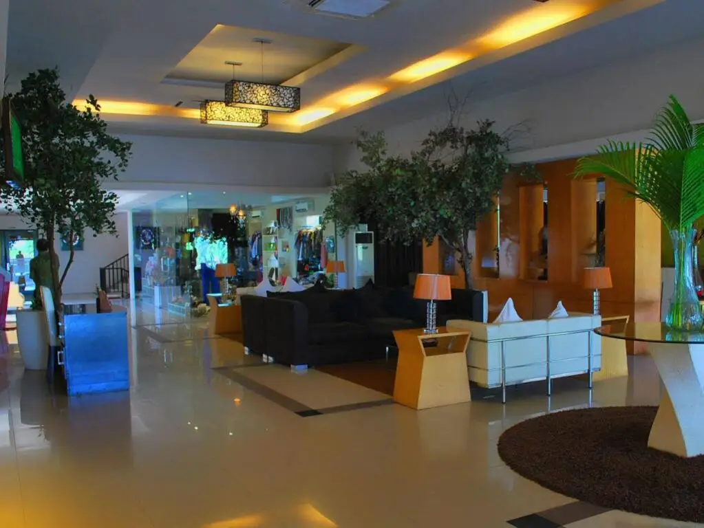 Harrads Hotel and Convention — фото 1