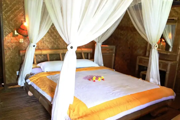 Канди Даса: Anom Beach Hotel