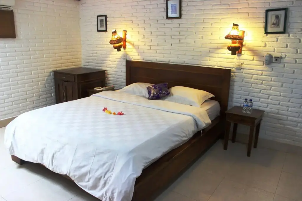 Канди Даса: Anom Beach Hotel