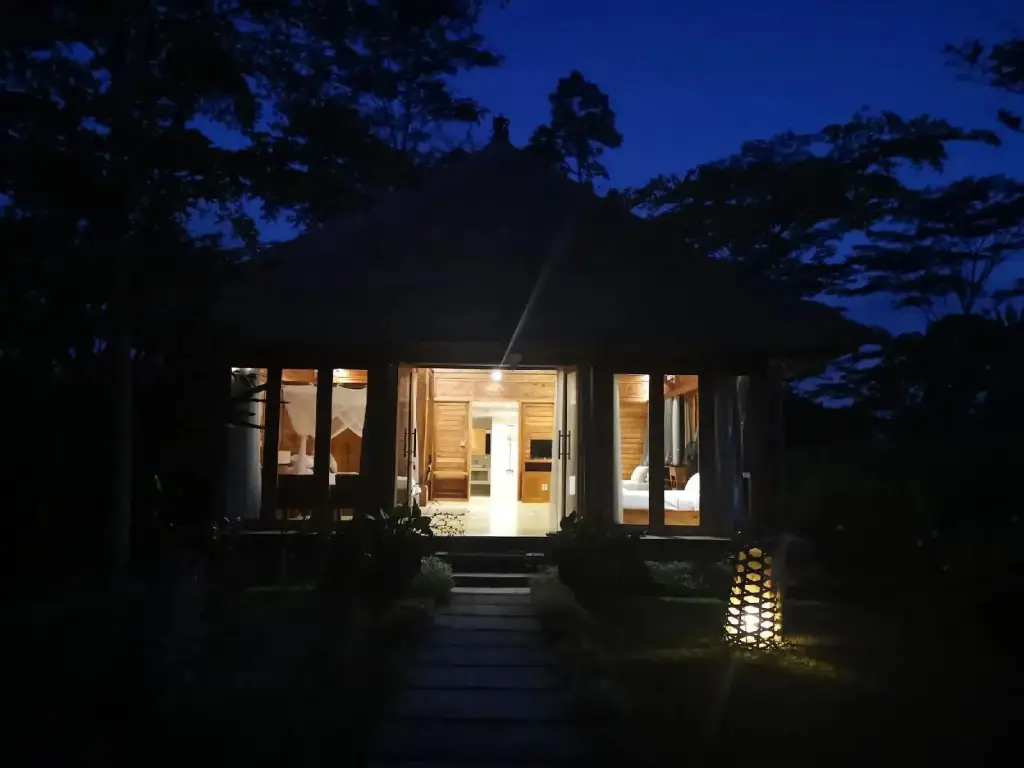 Сидемен: Sawah Indah Villa