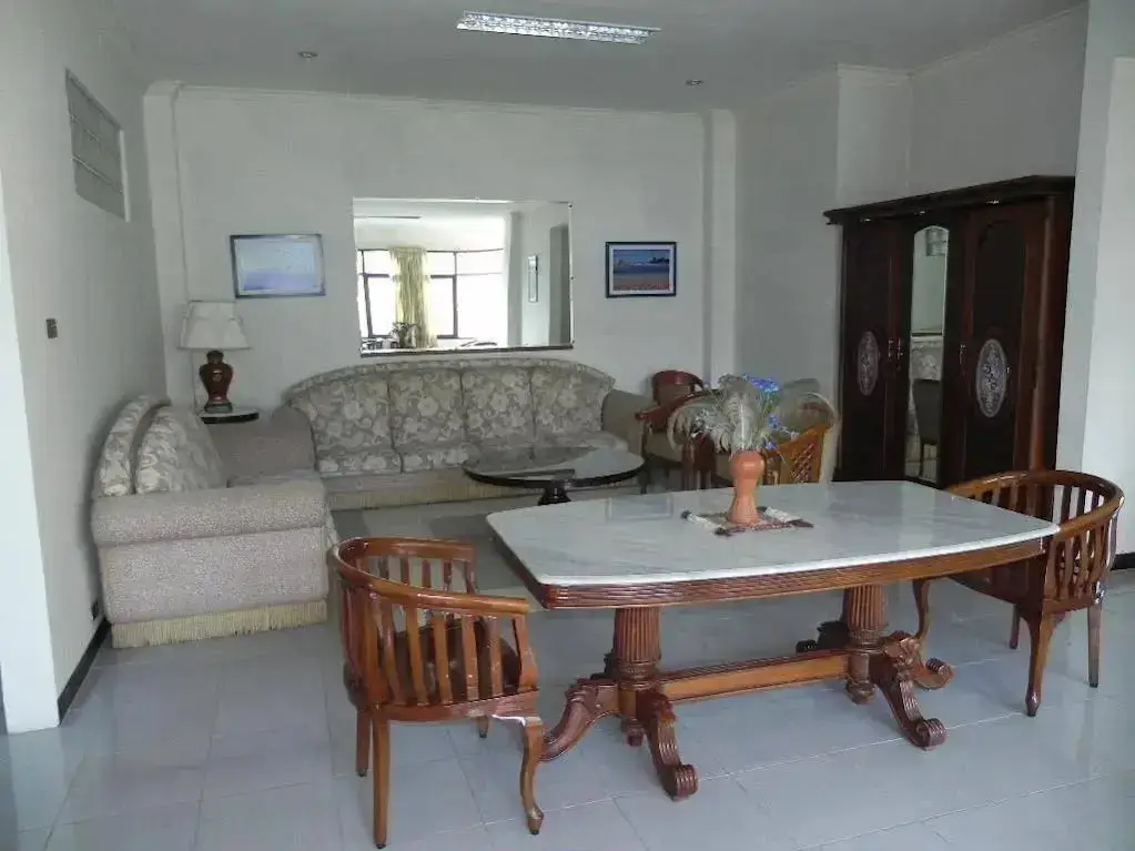 Бандунг: Le Vallon Bandung
