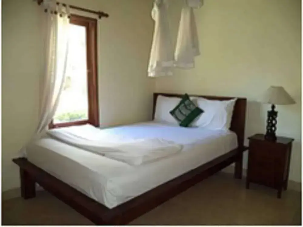 Бунутан: Deddys Beach Bungalows