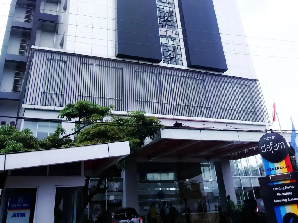 Hotel Dafam Pekanbaru — фото 1