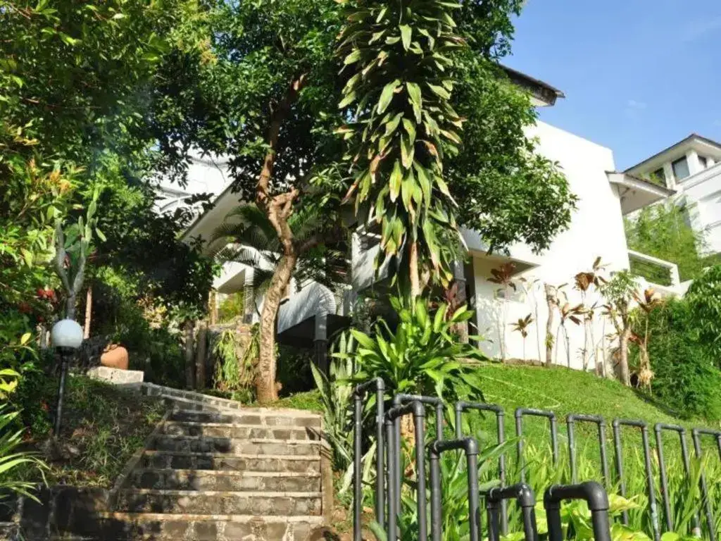 Рановангко: Minahasa Lagoon Resort
