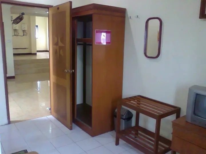 Сурабая: OYO Life 90380 Andalus Hotel Syariah