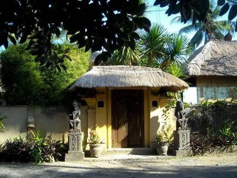 Канди Даса: Villa Martina