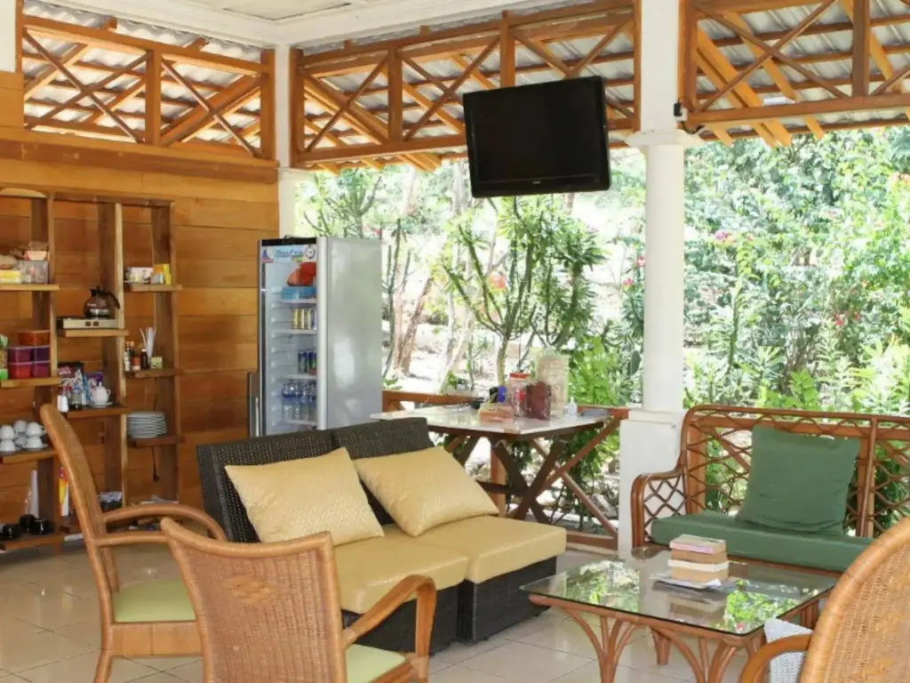 Лабуан-Баджо: Waecicu Beach Inn