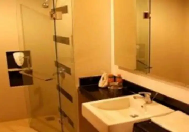 Бандунг: The Newton Hotel