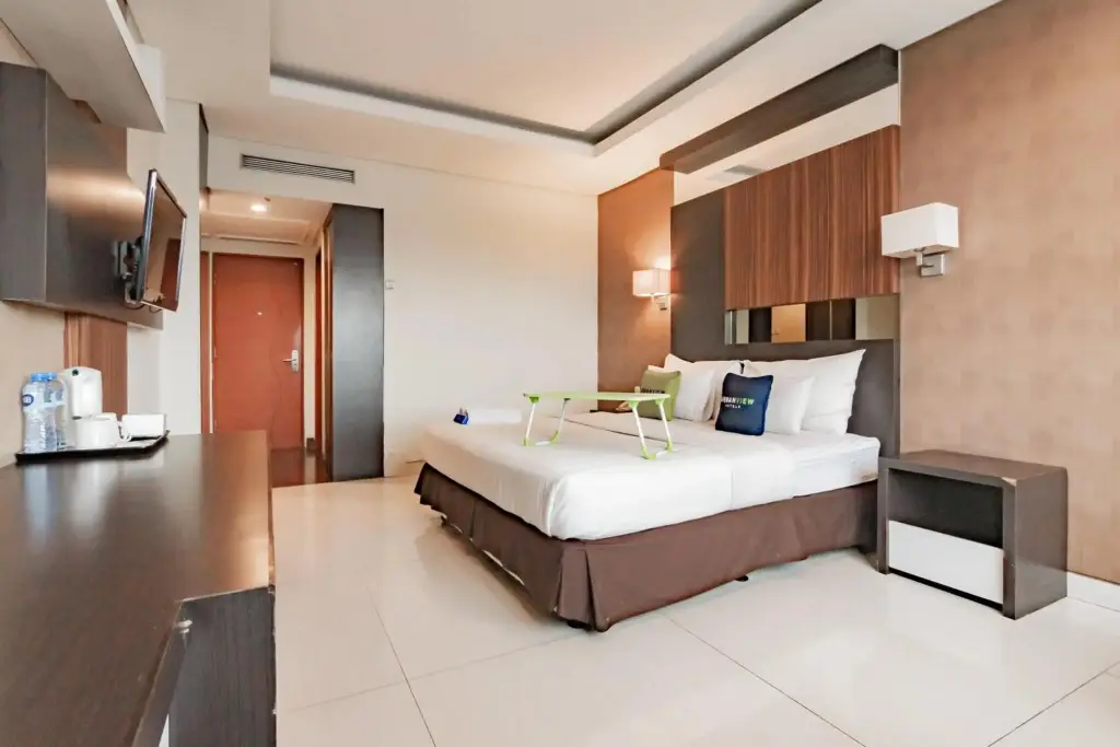 Бандунг: The Newton Hotel