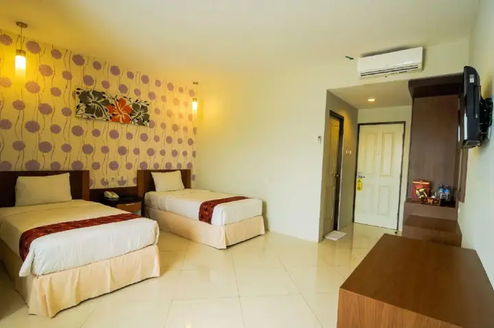 Матарам: Mataram Square Hotel