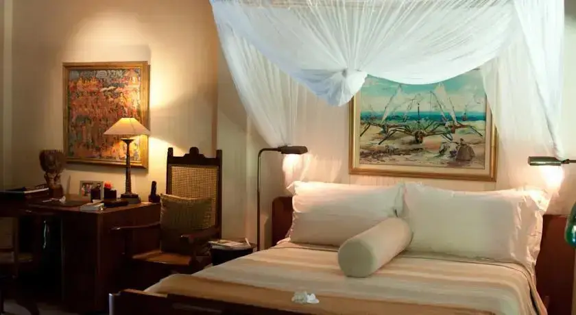 Чангу: Villa East Indies