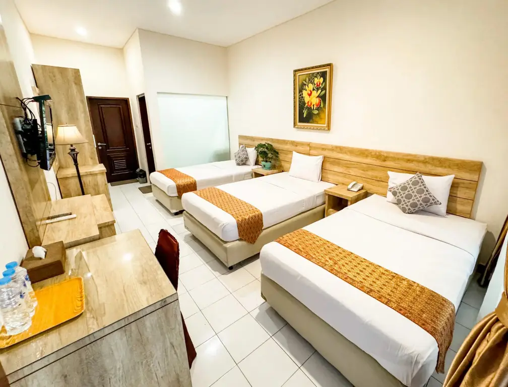 Паданг: Hotel Padang