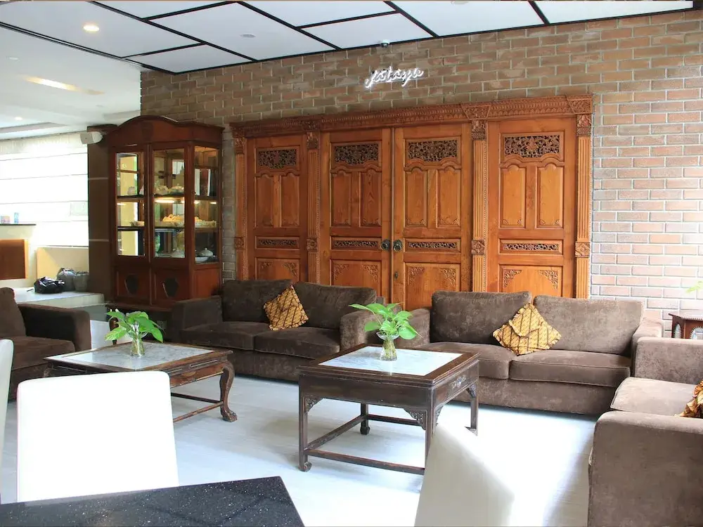 Сурабая: Narita Classic Hotel Surabaya