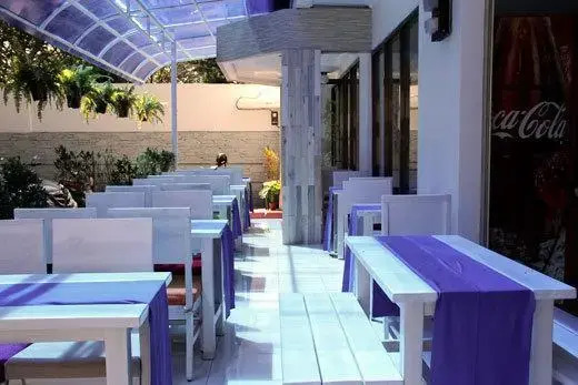 Бандунг: The Dinar Hotel