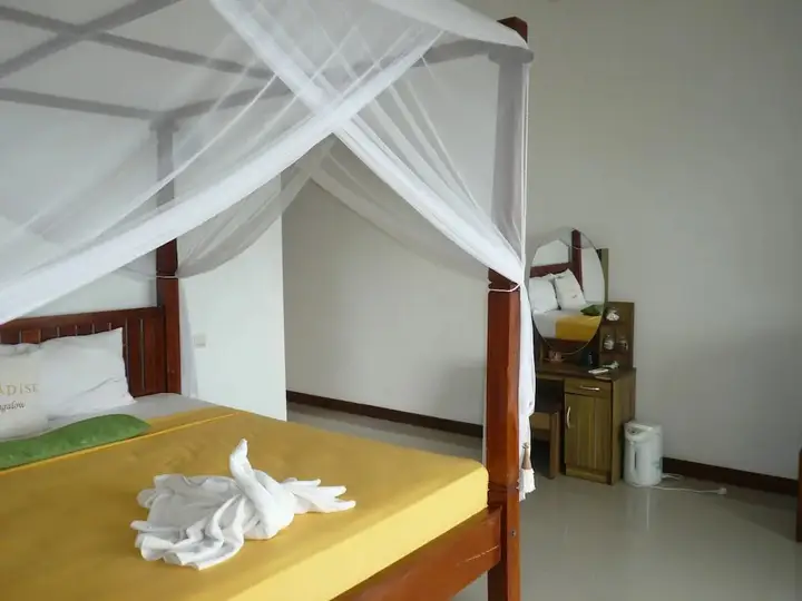 Бунутан: Paradise Bungalows