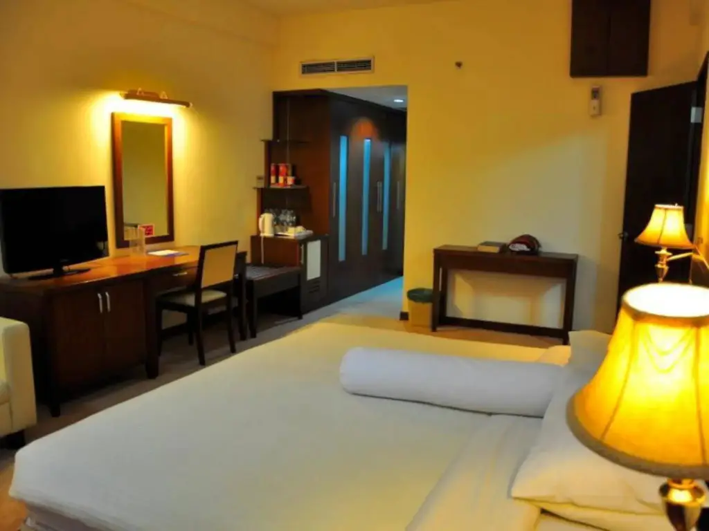 Батам: Nagoya Plasa Hotel