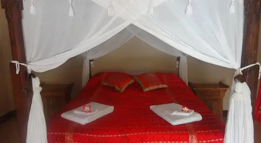 Каликбукбук: Lovina Beach Houses V