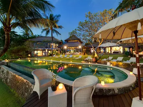 Sungai Tinggi Beach Villa — фото 1