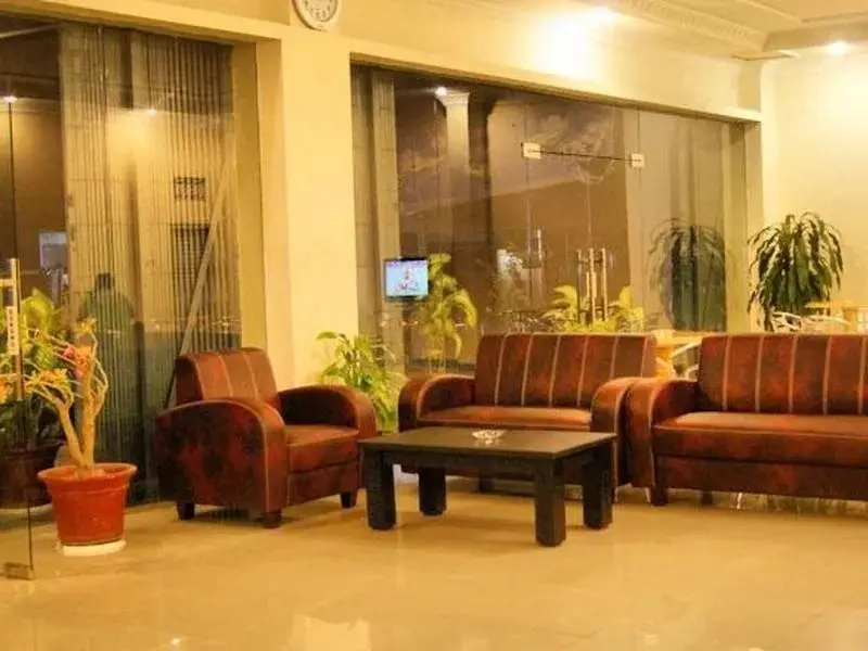Палу: Palu City Guest House RedPartner