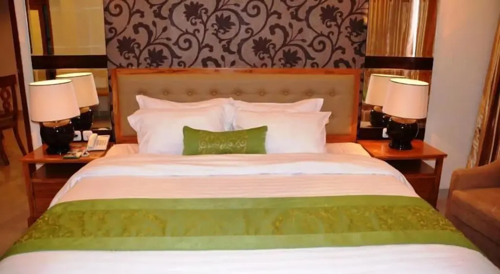 Серирит: Hotel Gran Surya