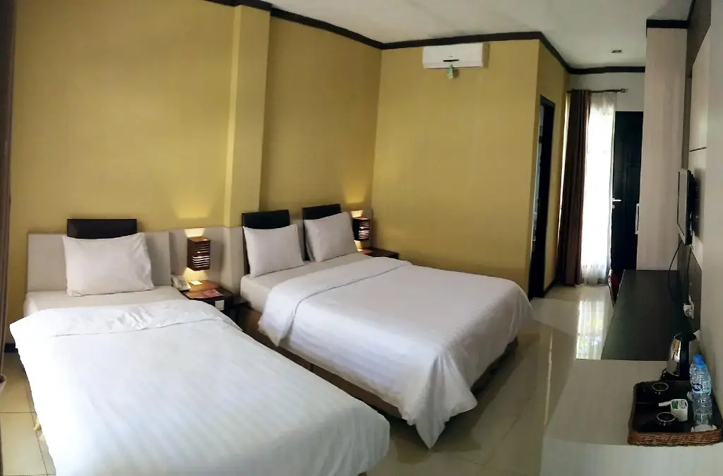 Паромпонг: Grand Hani Hotel