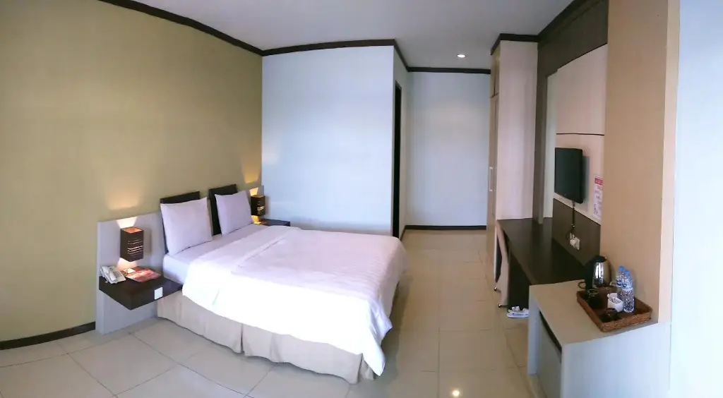Паромпонг: Grand Hani Hotel