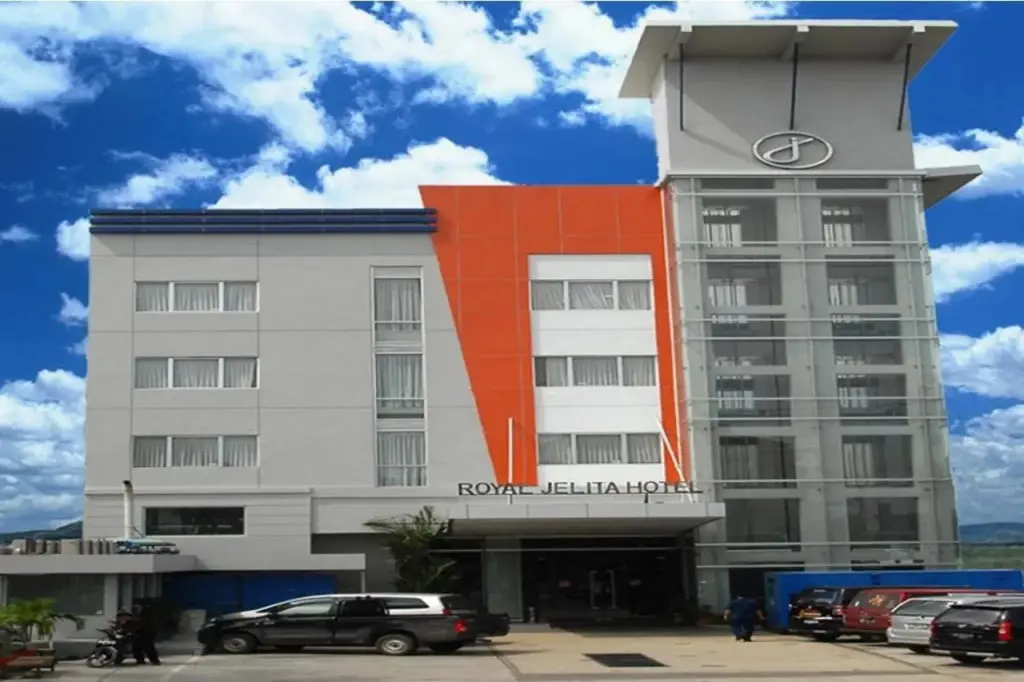 Royal Jelita Hotel — фото 1