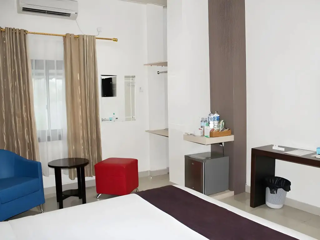 Паданг: Grand Sari Hotel