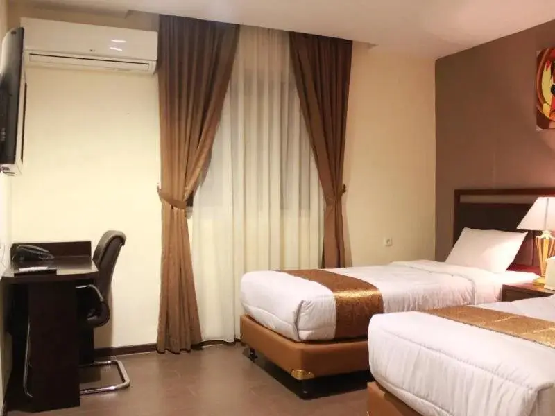 Медан: The Sulthan Darussalam Medan