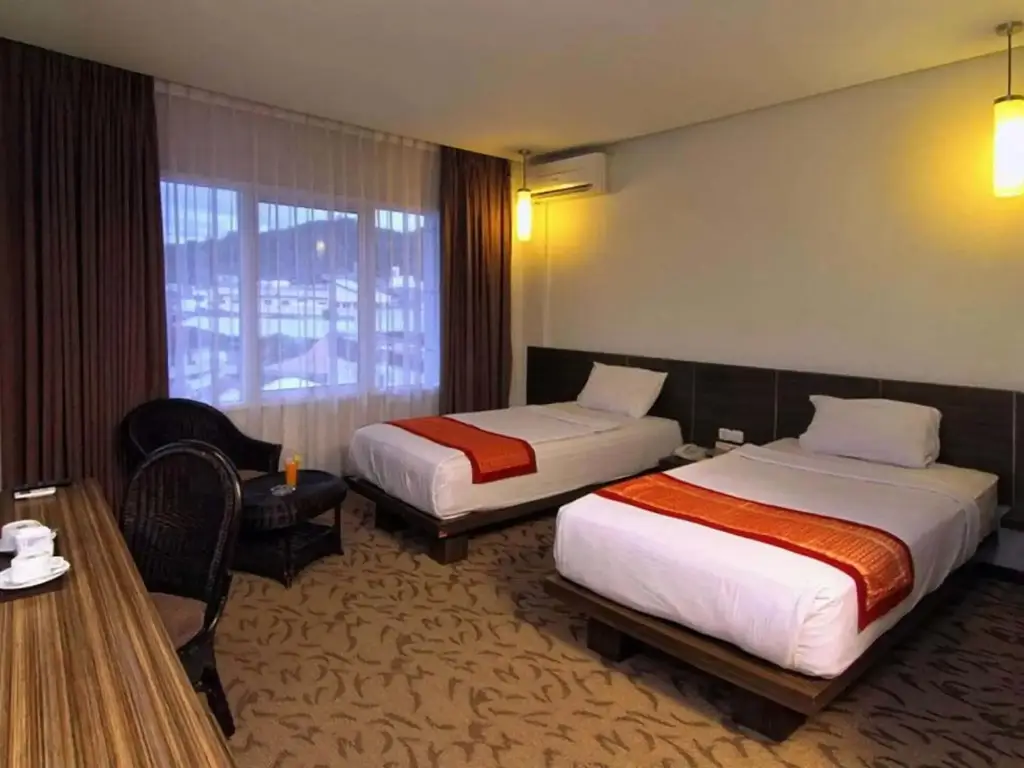 Паданг: Hotel Pangeran City