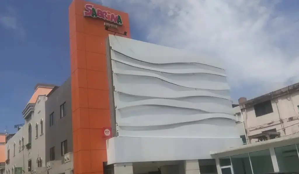 Пеканбару: Sabrina City