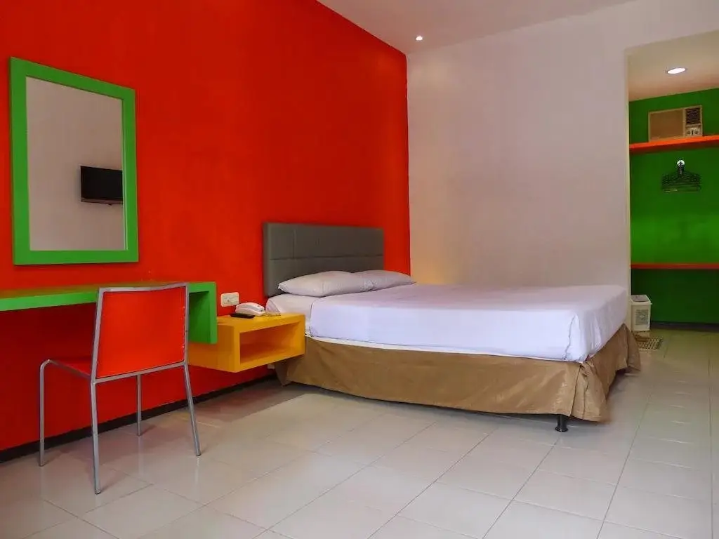 Салатига: Hotel Surya Indah