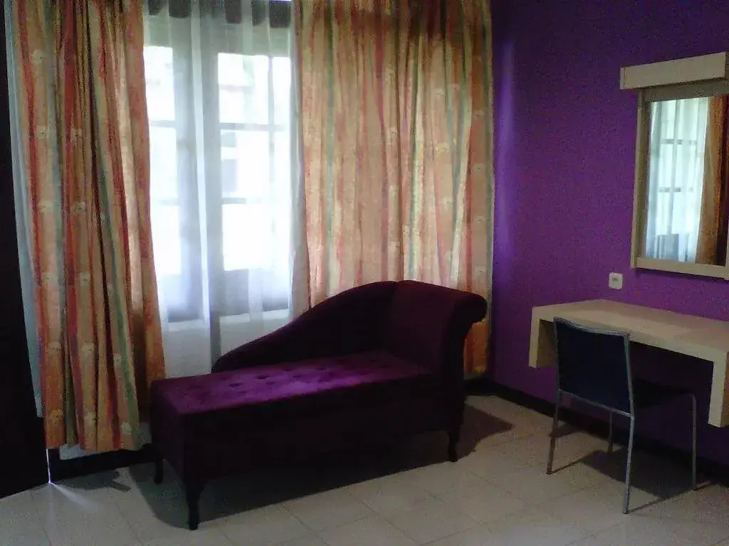 Салатига: Hotel Surya Indah