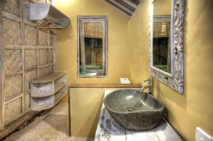Гили Траванган: Villa Rumah Rinda