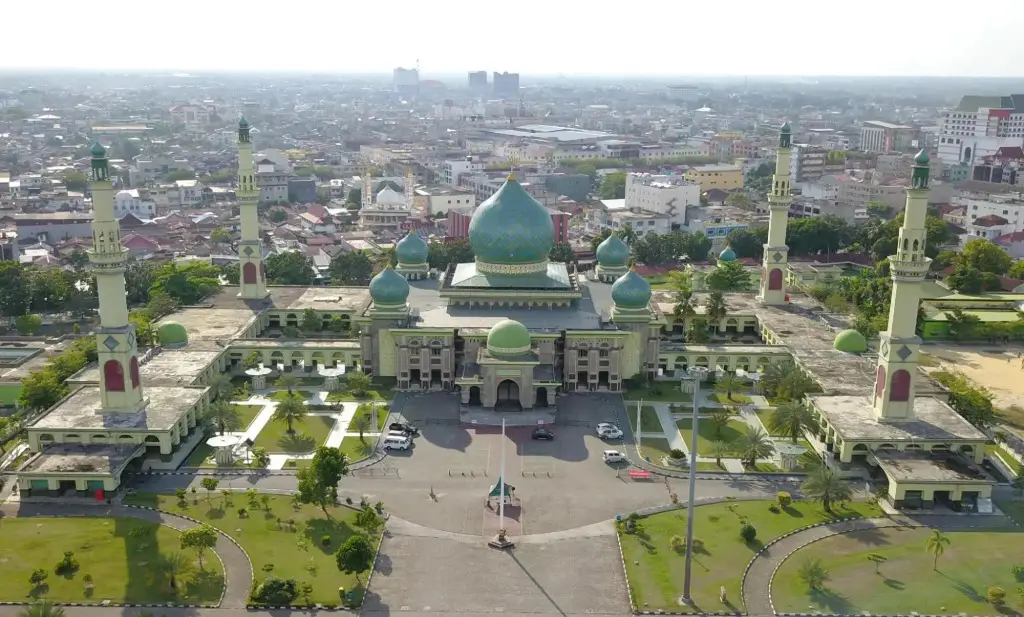 Пеканбару: Wisma 45