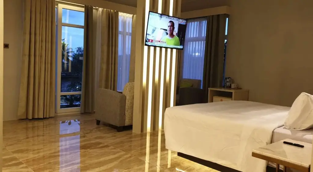 Банджармасин: Hotel Victoria River View