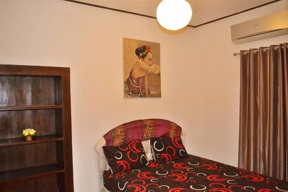 Сукавати: Kirana Homestay