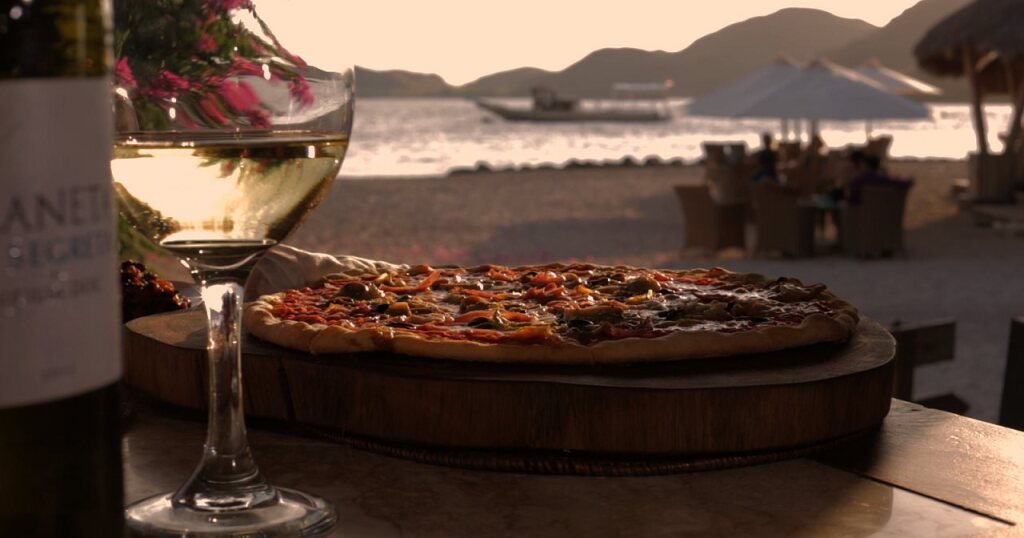 Комодо: Komodo Resort