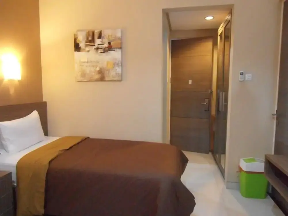 Куруг: Tirta Mansion Premier