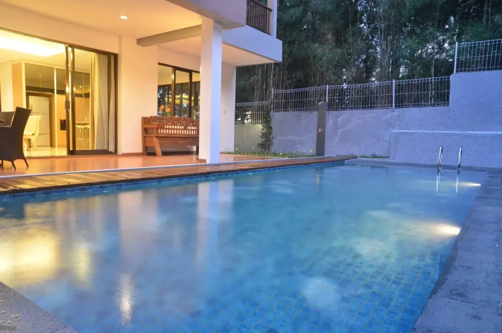 Бандунг: Harmony Hilltop City View 4BR Villa With Pool