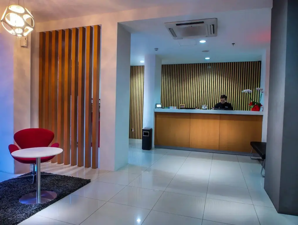 Джакарта: M Hotel Jakarta
