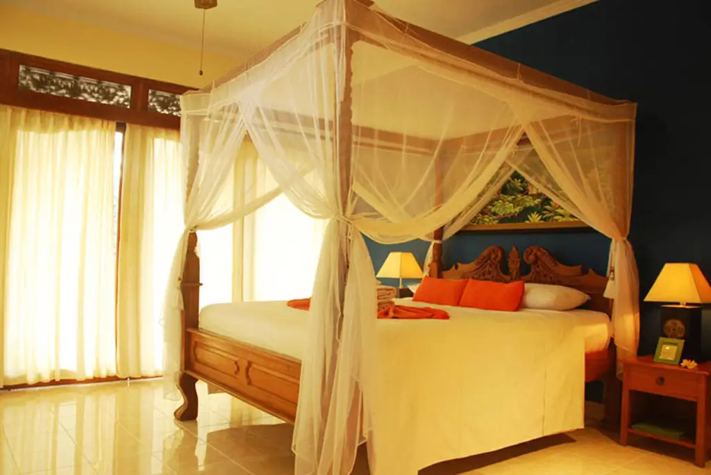 Тембок: Poinciana Resort Bali
